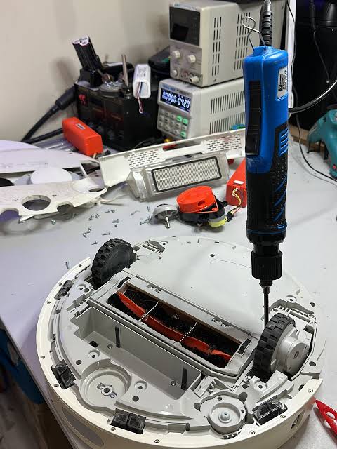 Robot süpürge batarya değişimi